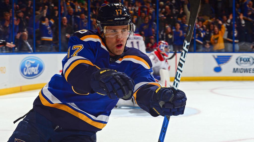 Blues' Jaden Schwartz to switch to late sister's number next season